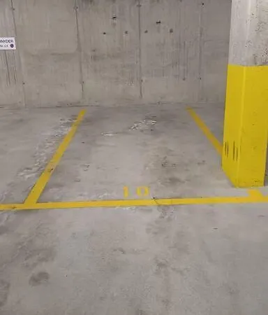 Comfortable Near The Station With Parking *