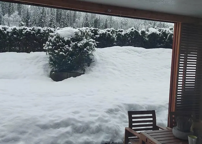 Comfortable Near The Station With Parking * Laax