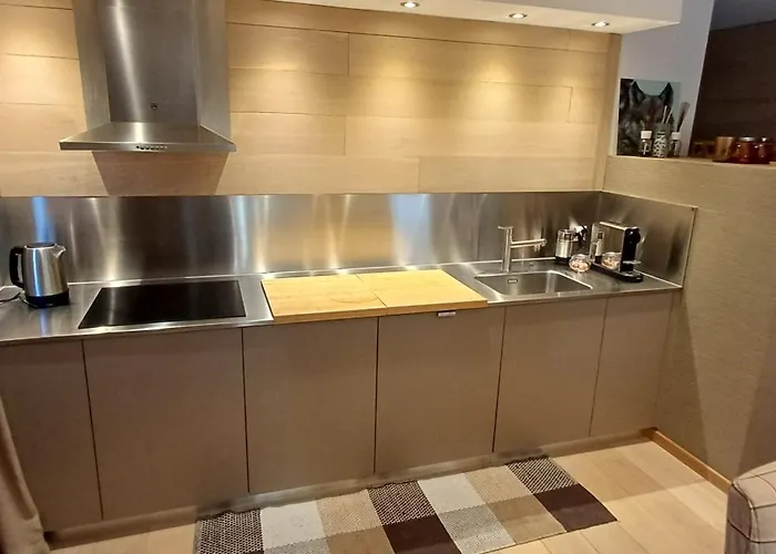 Comfortable Near The Station With Parking *